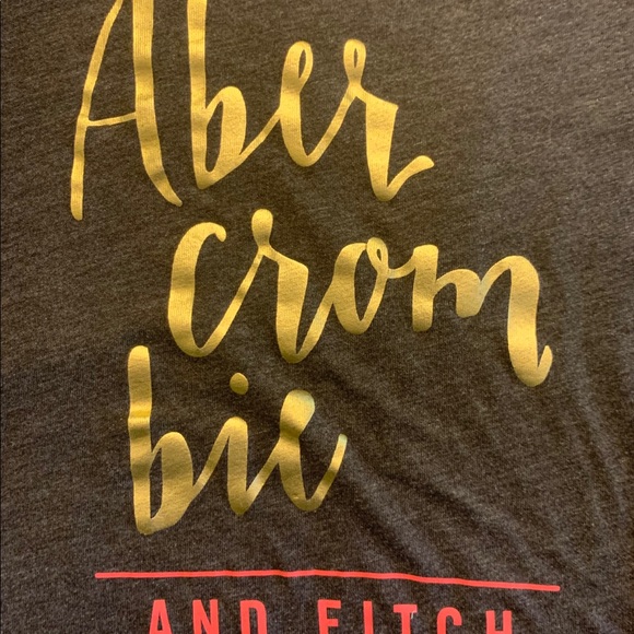 ⭐️✨3 for $15✨⭐️ Abercrombie Kids Graphic Tee - Picture 2 of 5